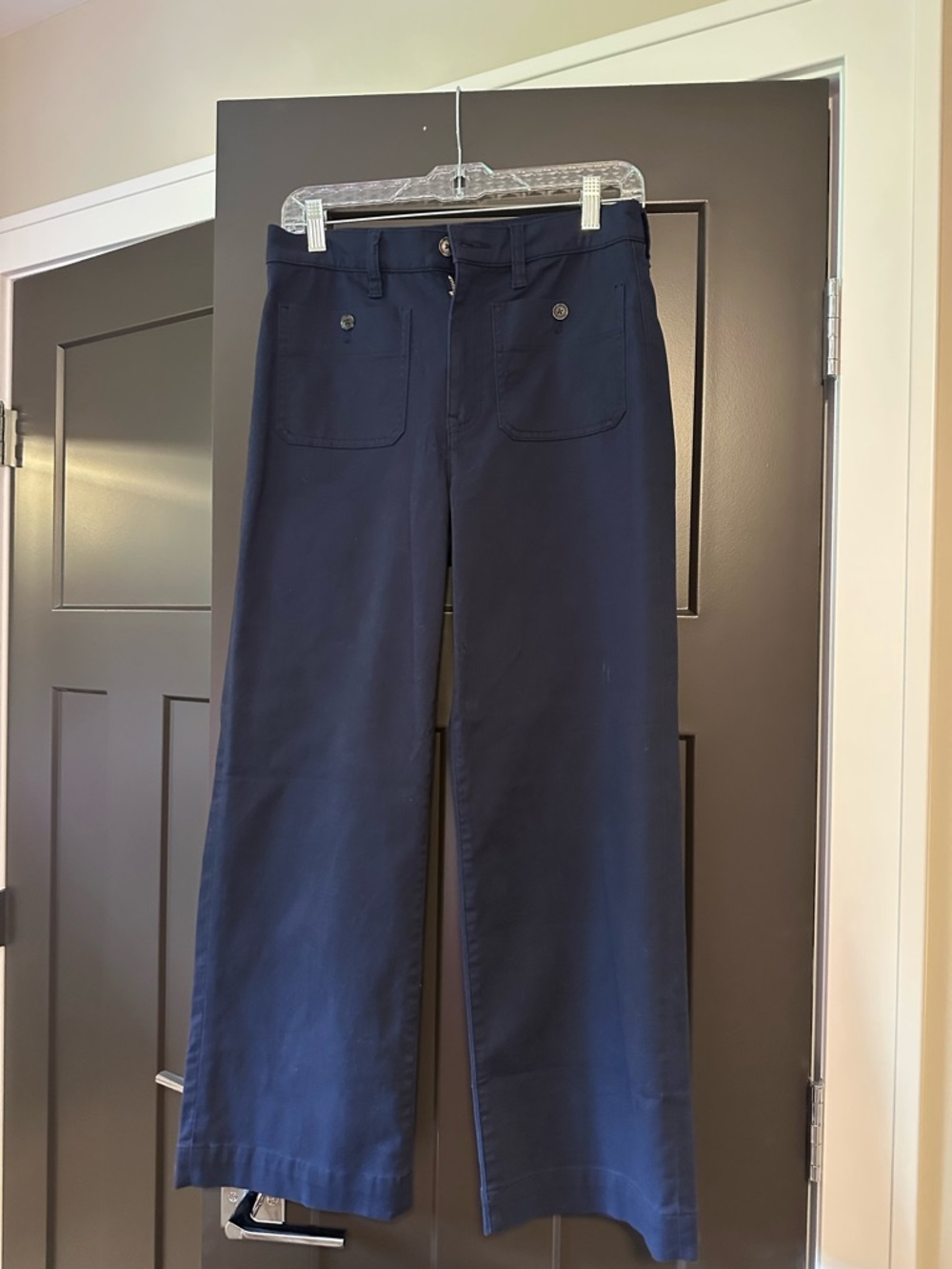 Women’s Navy Wide-Leg Chinos with Front Patch Pockets new with tags